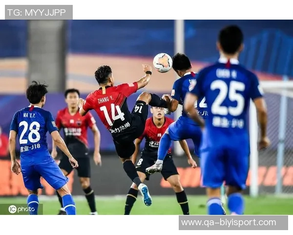 瀚森上半场遇挑战下半场展现冷静自信的适应之路